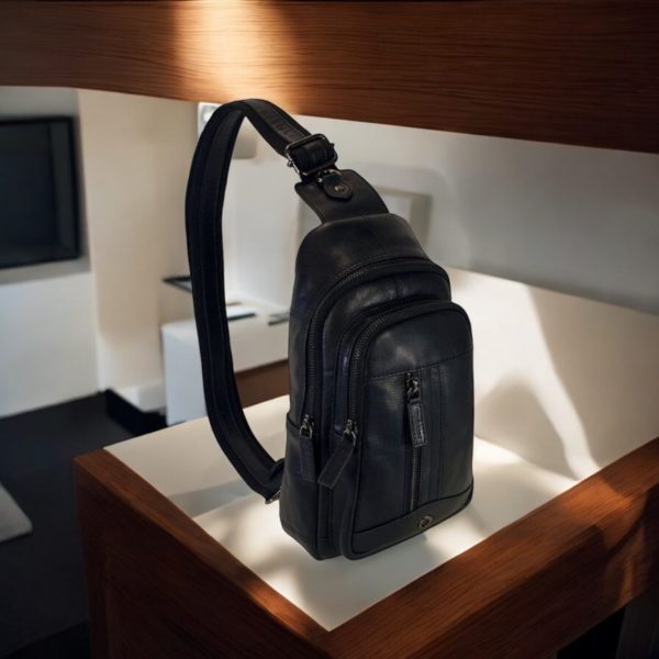 diplomat Δερμάτινο Τσαντάκι crossbody LV88 Μαύρο - Image 2