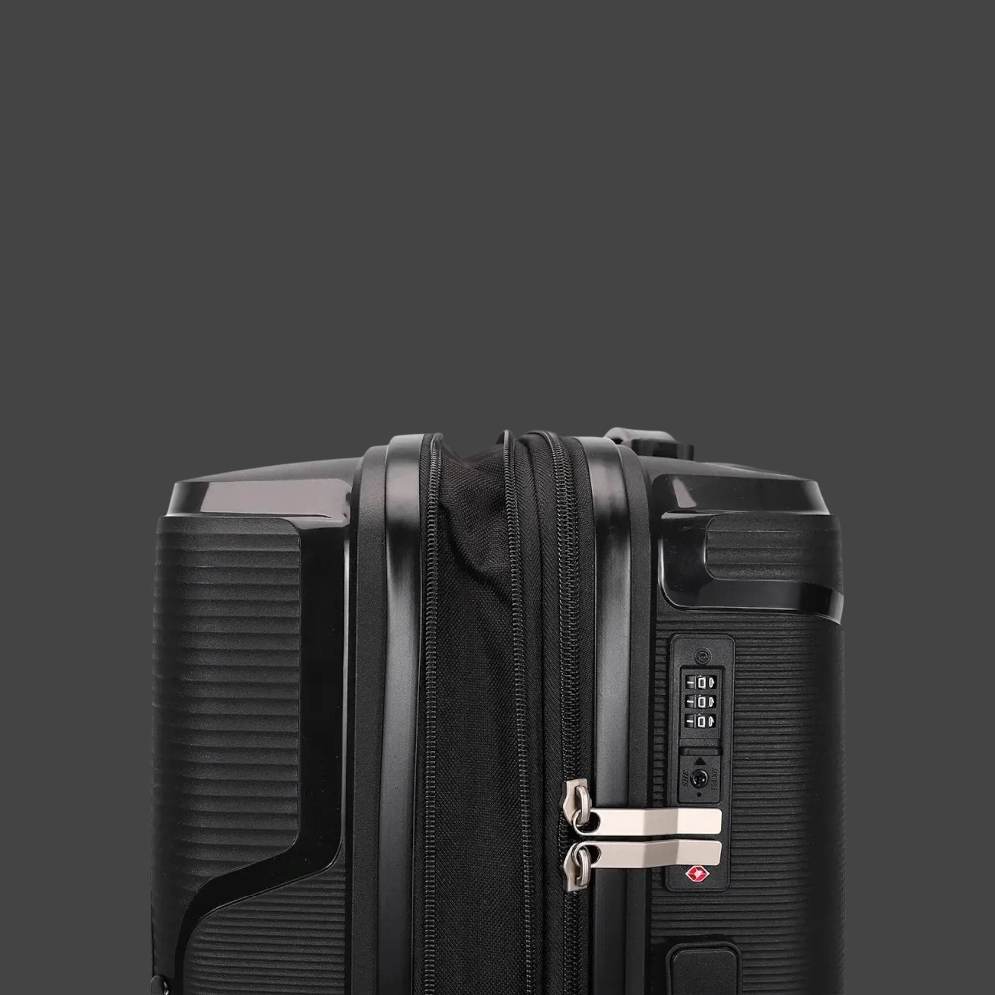 AMBER AM1018 Μαύρο Μεσαία Βαλίτσα με Προέκταση 65cm