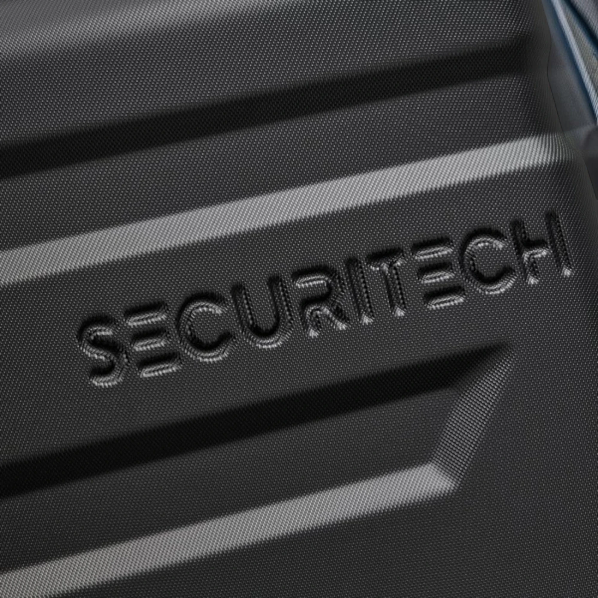 Securitech by Delsey Slash 69x50x30,5/33,5cm Μαύρο
