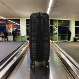 American Tourister Flytwist Βαλίτσα Καμπίνας Expandable 55cm Μαύρη